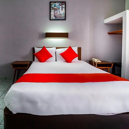 Hotel Canada, Гвадалахара Екстер'єр фото