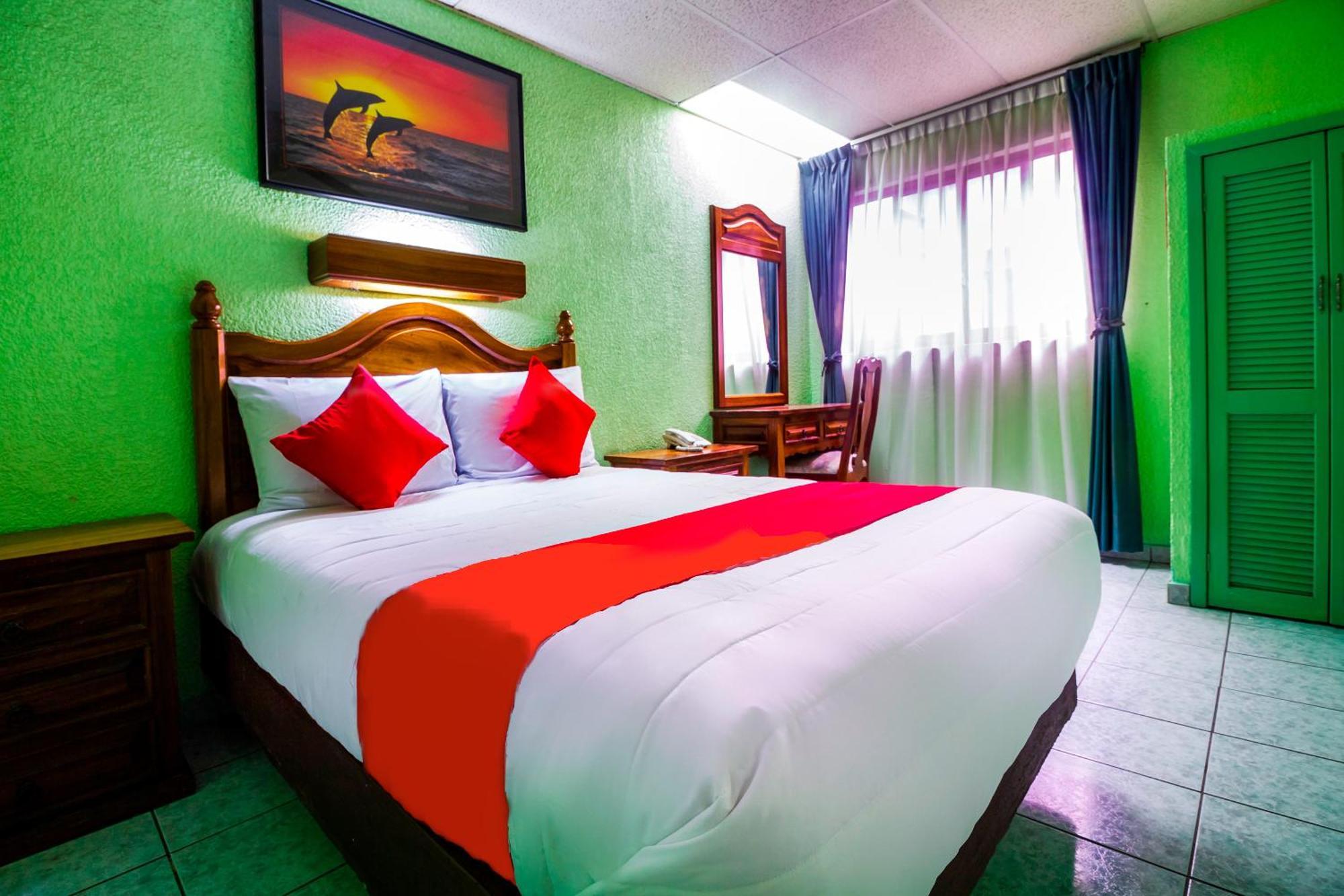 Hotel Canada, Гвадалахара Екстер'єр фото