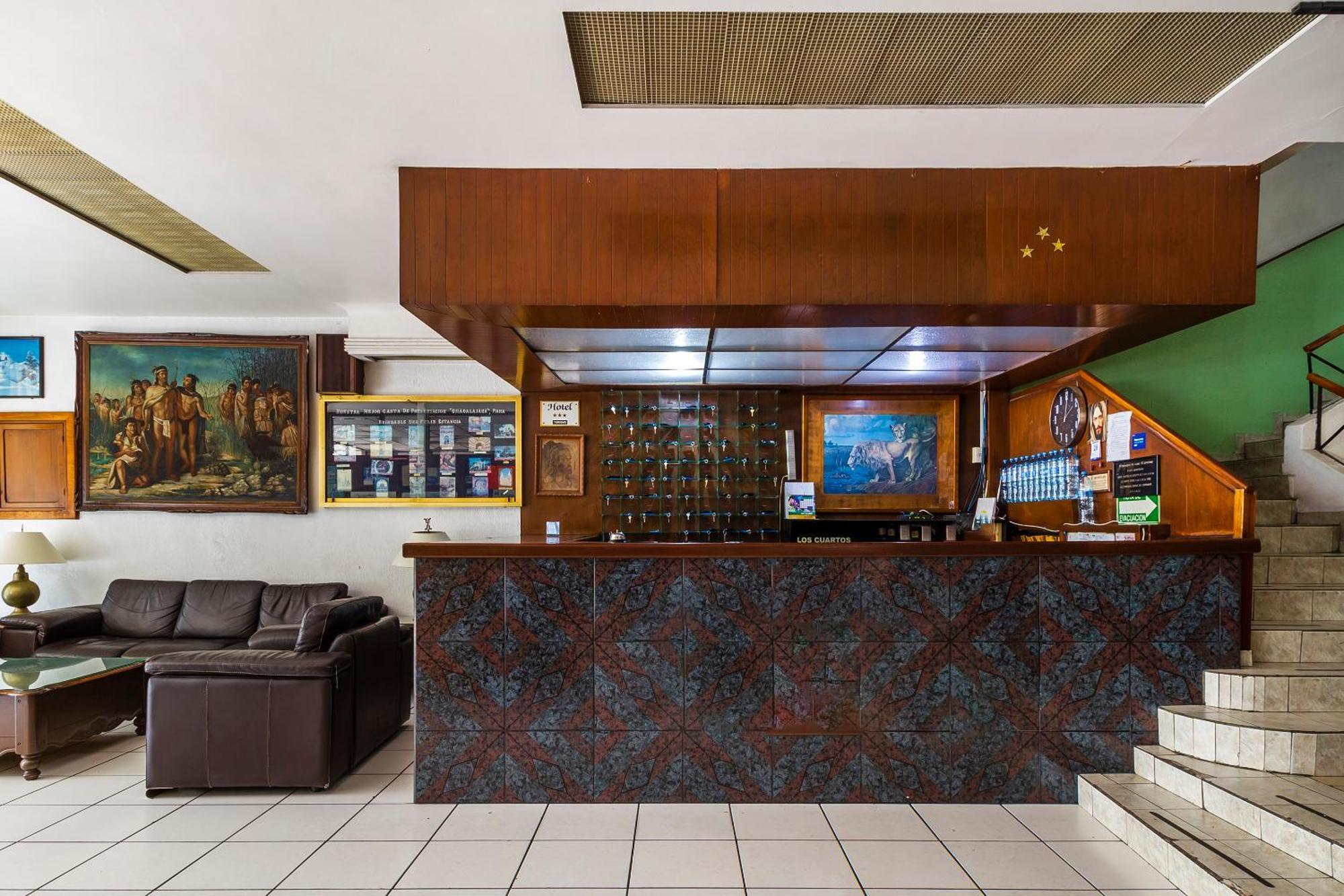 Hotel Canada, Гвадалахара Екстер'єр фото
